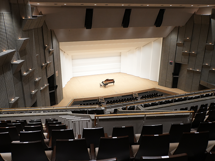 2階席 13列4番からの舞台