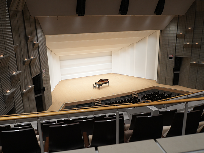 2階席 5列5番からの舞台