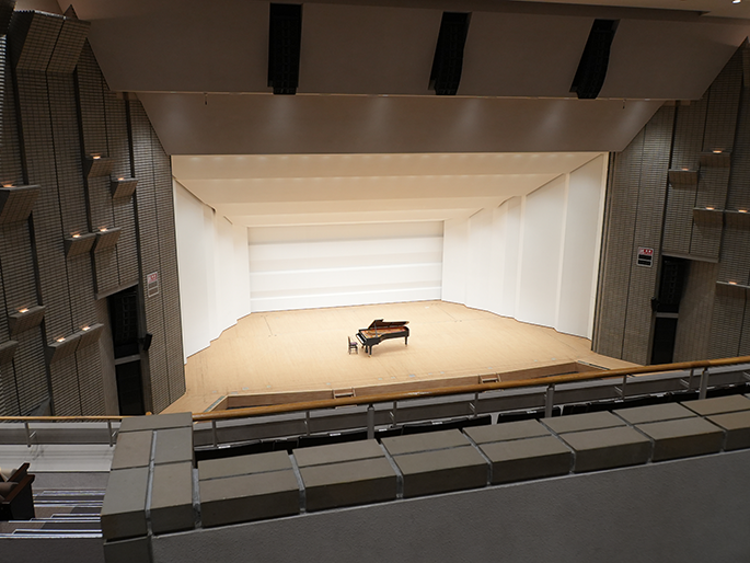 2階席 6列11番からの舞台