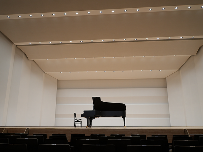 7列27番からの舞台