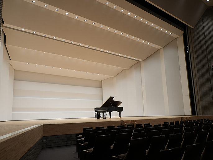 9列8番からの舞台