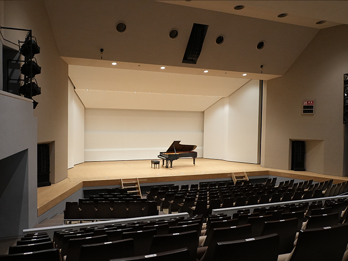 15列1番からの舞台