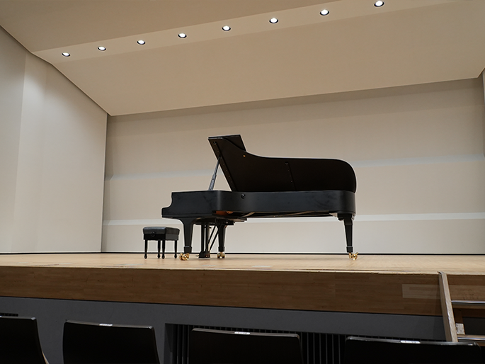 3列19番からの舞台