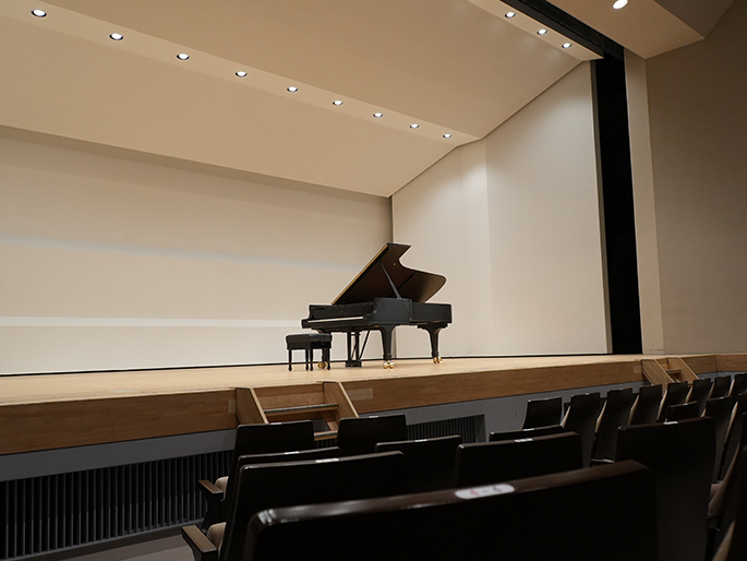 5列3番からの舞台