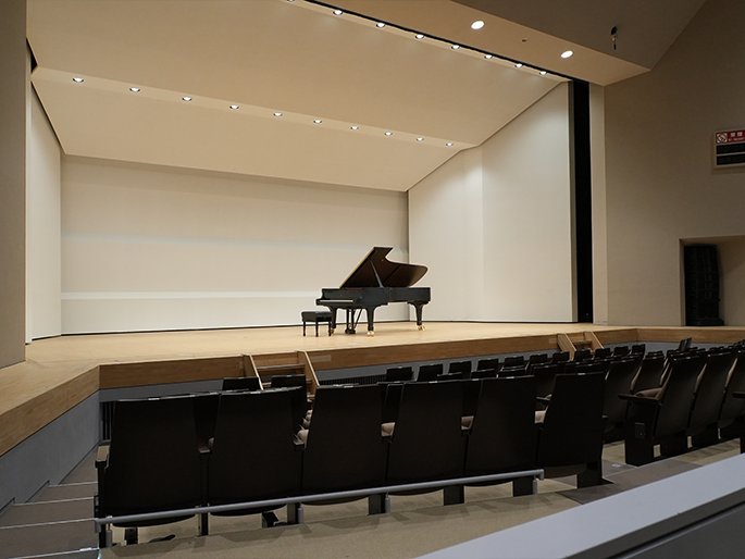 7列1番からの舞台